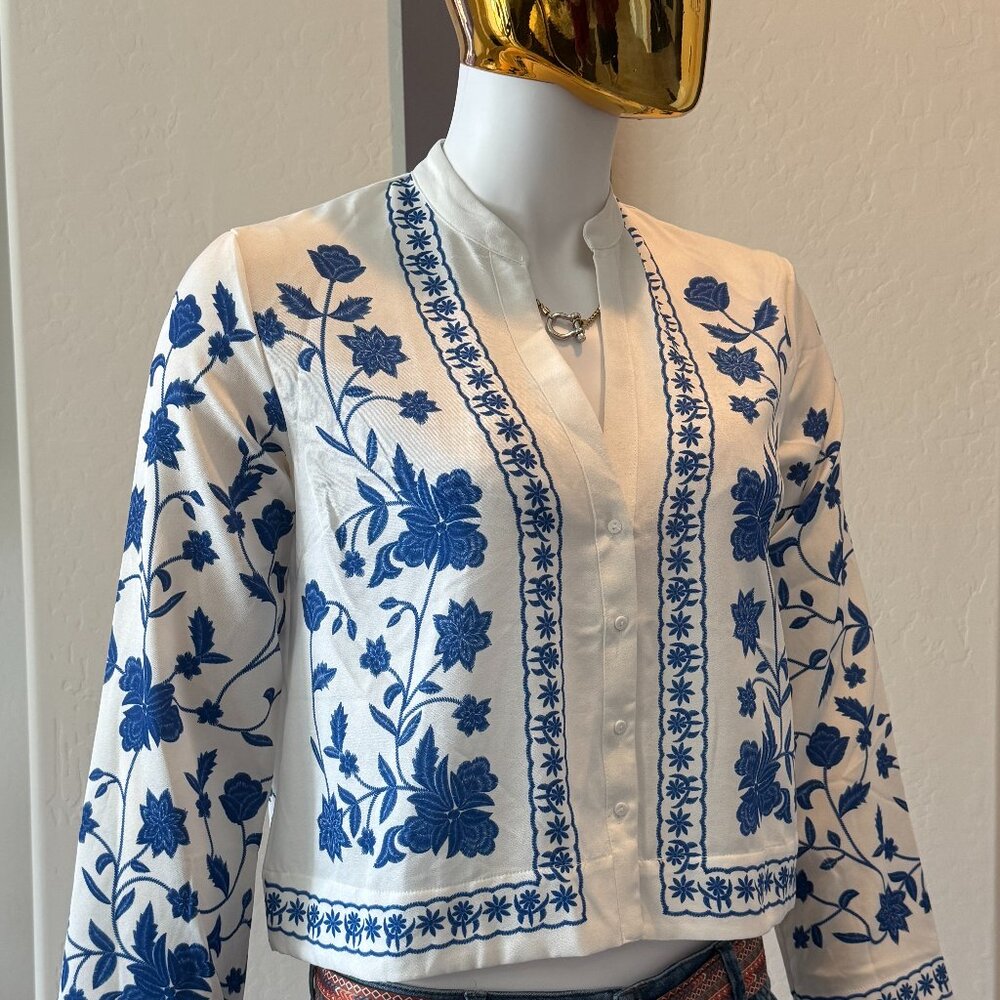 Beautiful European style blouse - Large